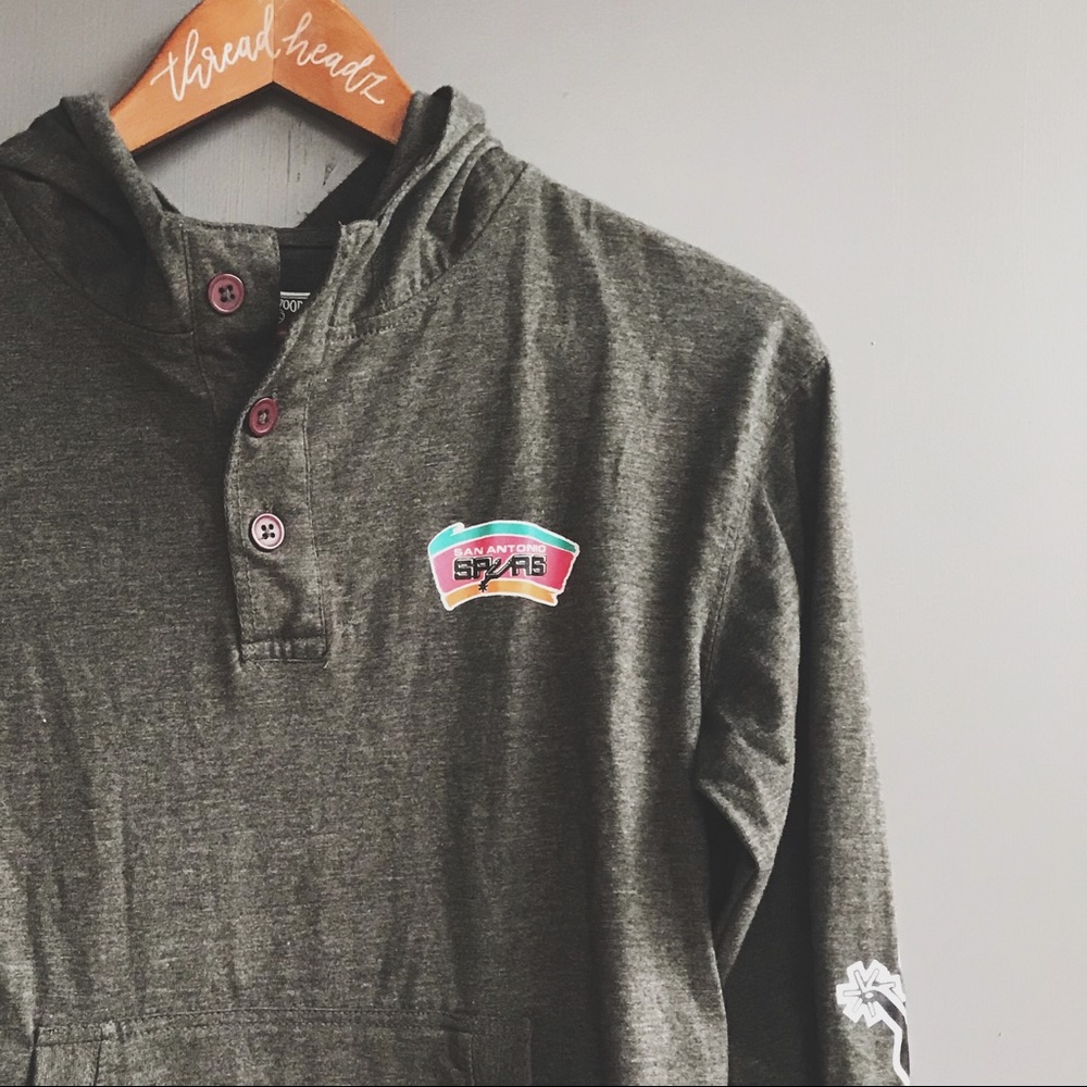 💕SALE Spurs vintage logo grey long sleeve